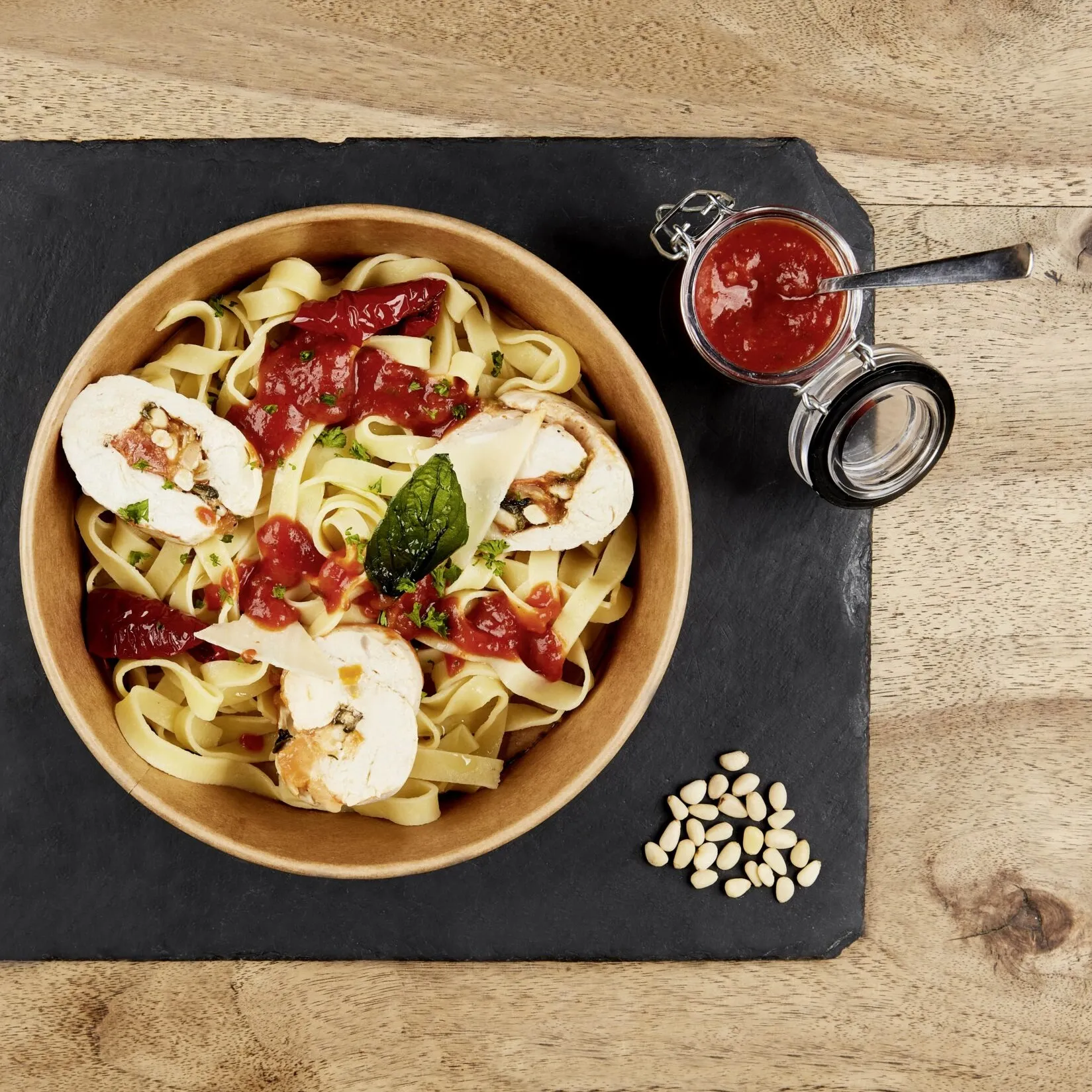 Ballotine volaille sauce arrabiata